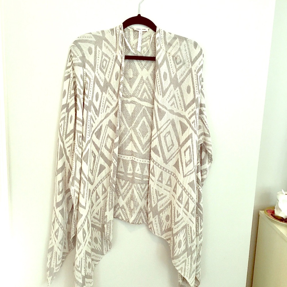 Silence + Noise Shawl / Poncho